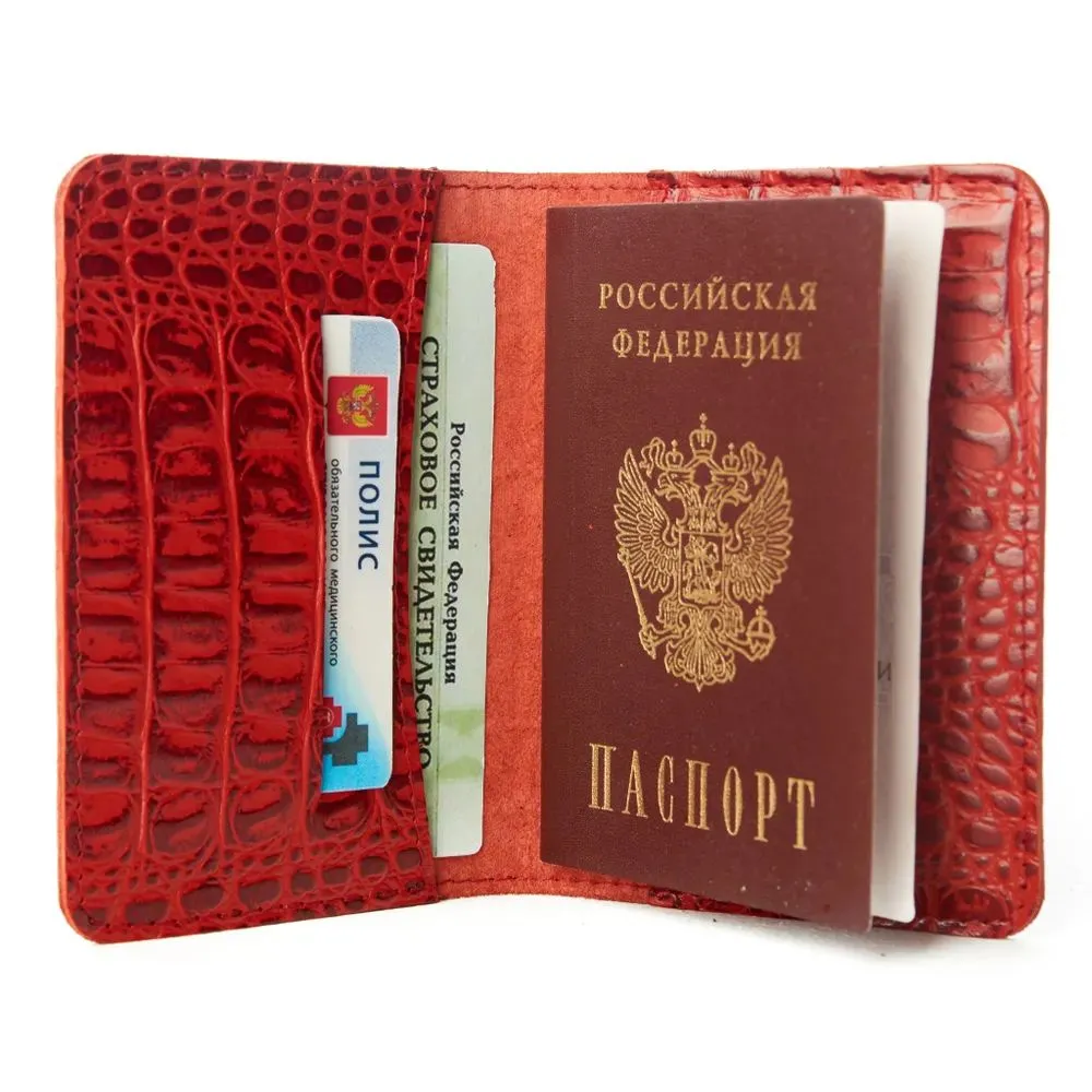 Кошелек женский из натуральной кожи маленький и обложка на паспорт. Подарочный набор.