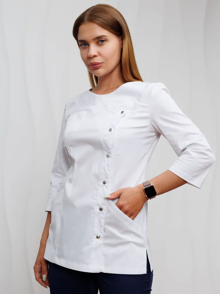 CAPRIZNAYA MODA Рубашка медицинская женская белая стрейч на кнопках