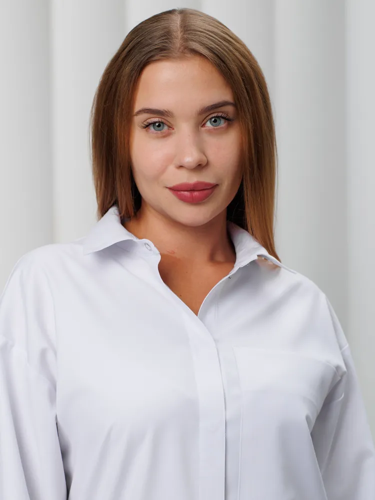 CAPRIZNAYA MODA Рубашка медицинская женская белая на кнопках с длинным рукавом