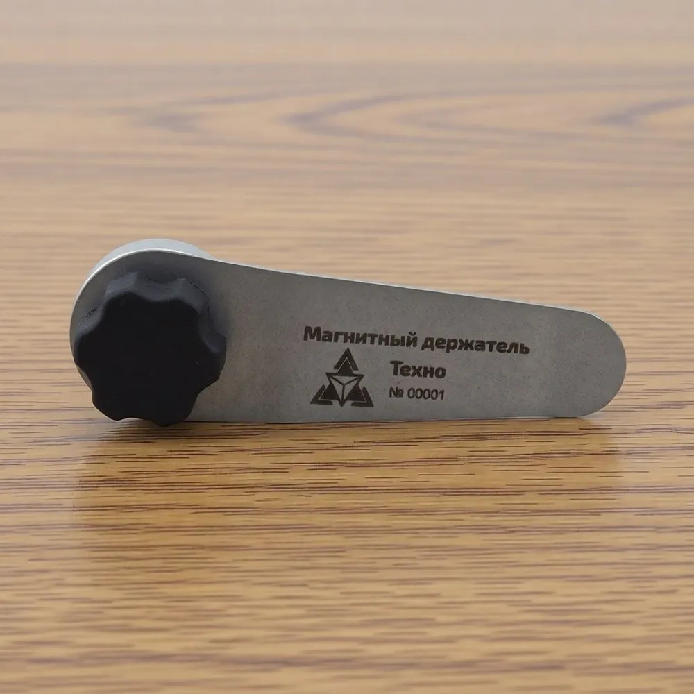 Магнитный держатель Техно